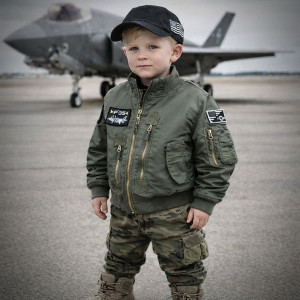 Dziecięca kurtka typu pilotka F-35